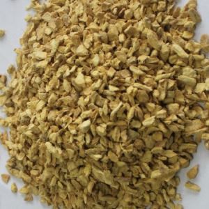 Tükeldatud ingveri juur